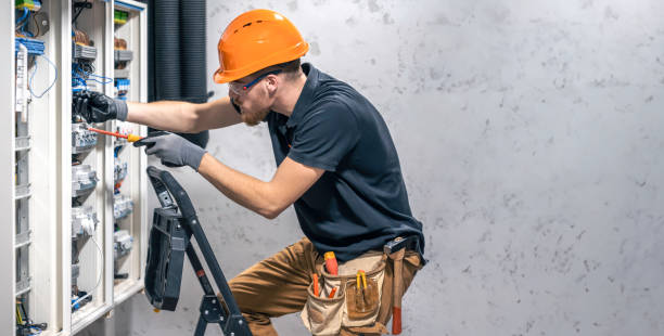 Best Best Electricians Near Me  in Silver Springs Shores, FL