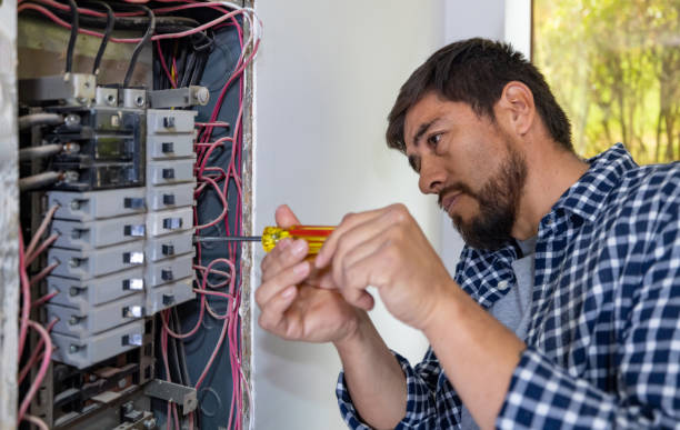 Best Electrical Outlet Repair  in Silver Springs Shores, FL